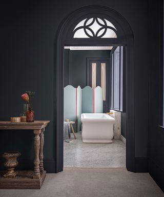 colors that go with teal, slate grey bathroom with white bathtub, teal screen, marble floor