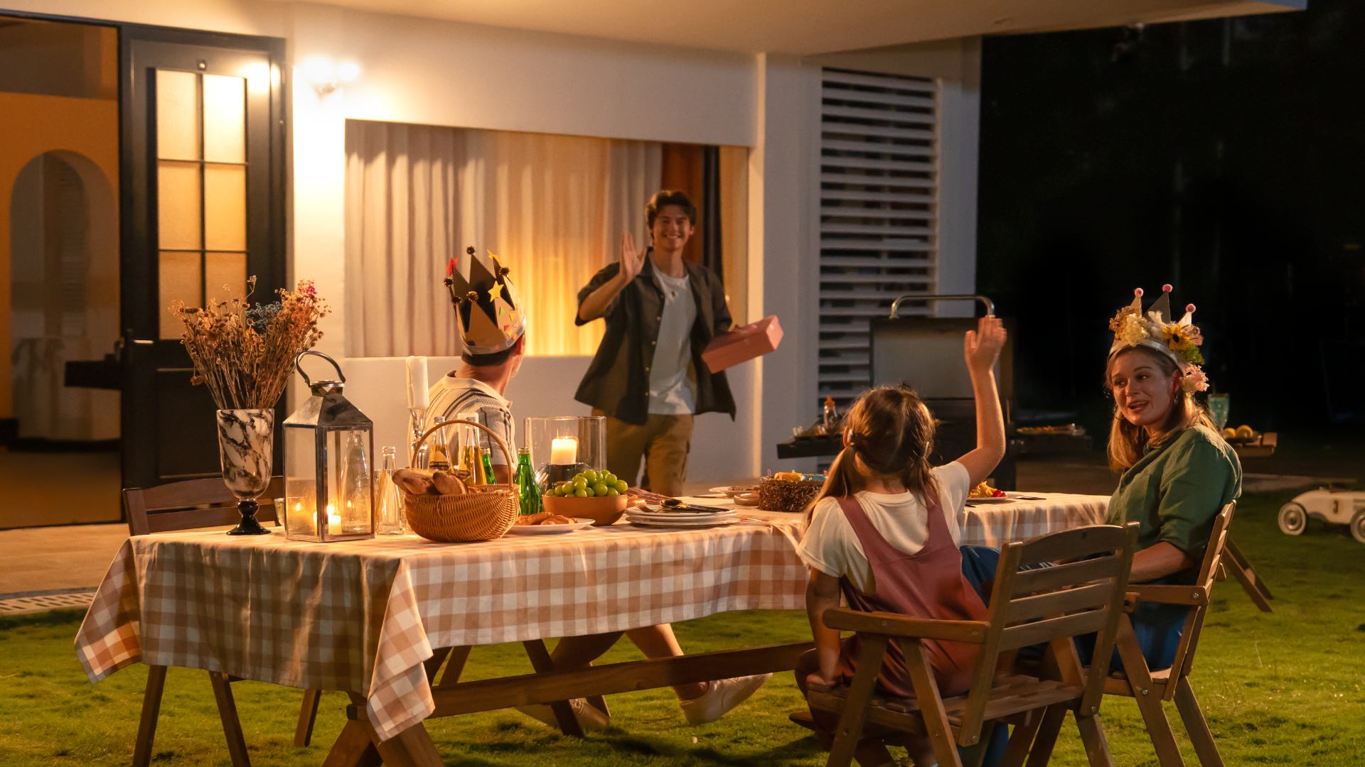 Reolink TrackFlex Floodlight WiFi Camera