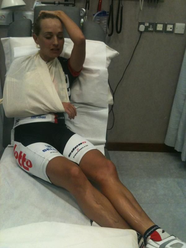 At the hospital in Qatar after crashing on the final stage. 3 fractures!