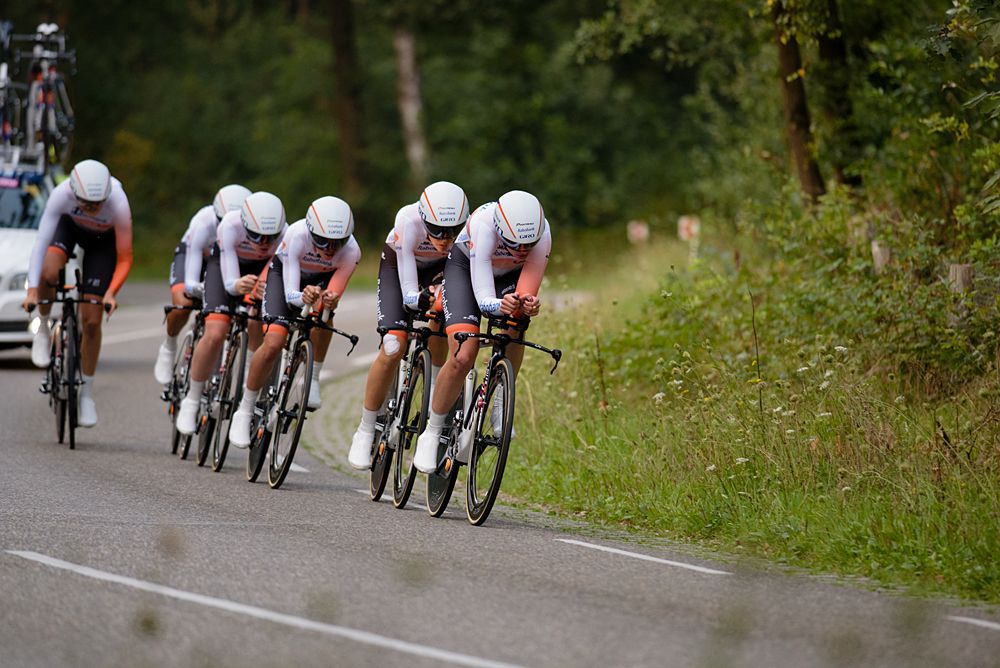 Rabo Liv on their way to third place at the 26.4 km Stage 2 Team Time Trial of the Boels Ladies Tour 2016