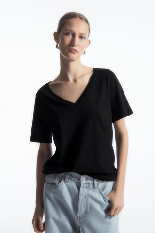 24/7 V-Neck T-Shirt