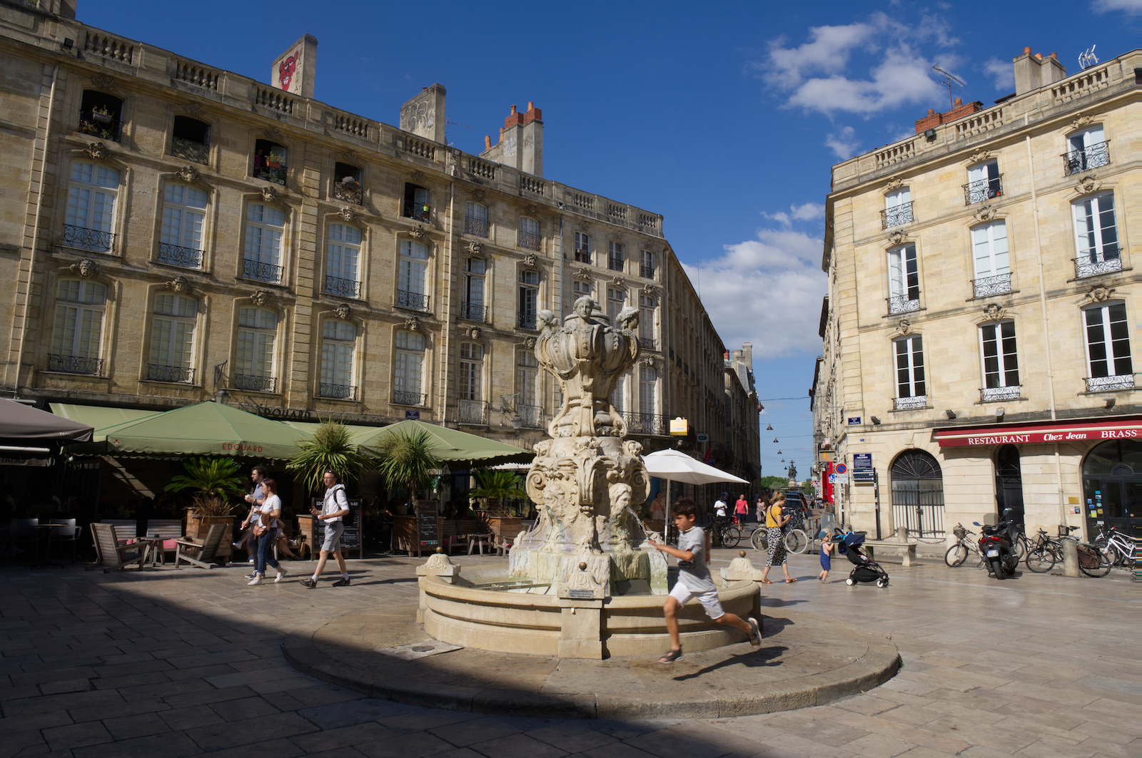 Sample image shot using the Sony Alpha A6700 of Bordeaux