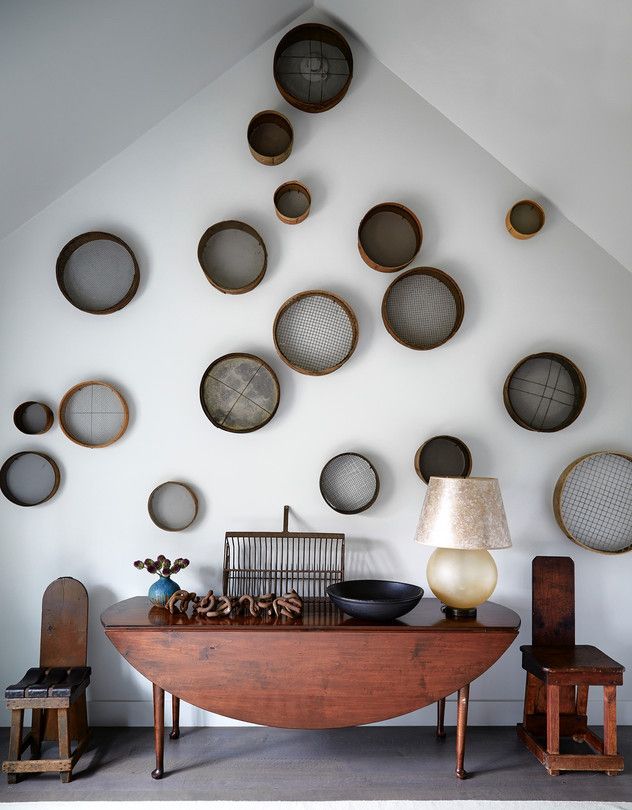 Modern farmhouse wall decor - small touches for rustic charm | Livingetc