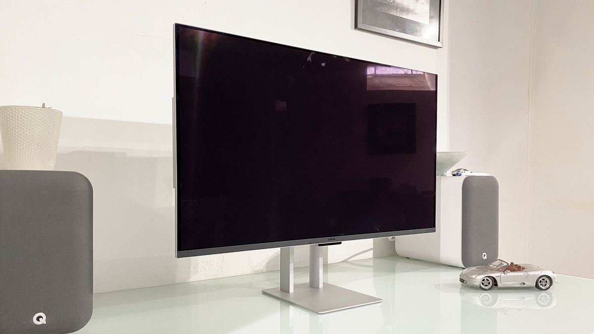 Asus ProArt PA32UCDM 4K OLED monitor during our review