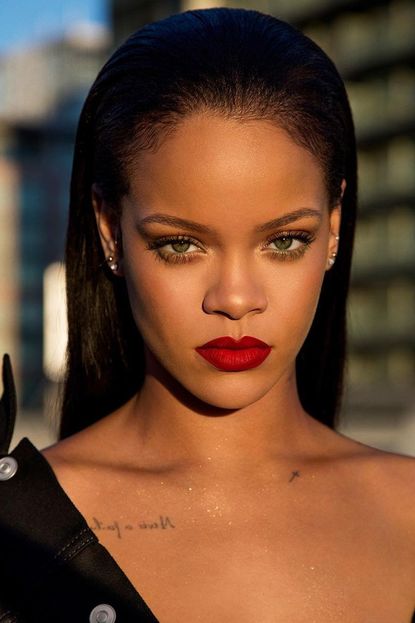 Rihanna (2017)