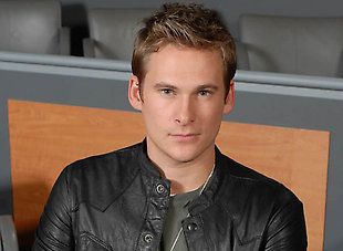 Lee Ryan: There are four types of aliens (VIDEO)