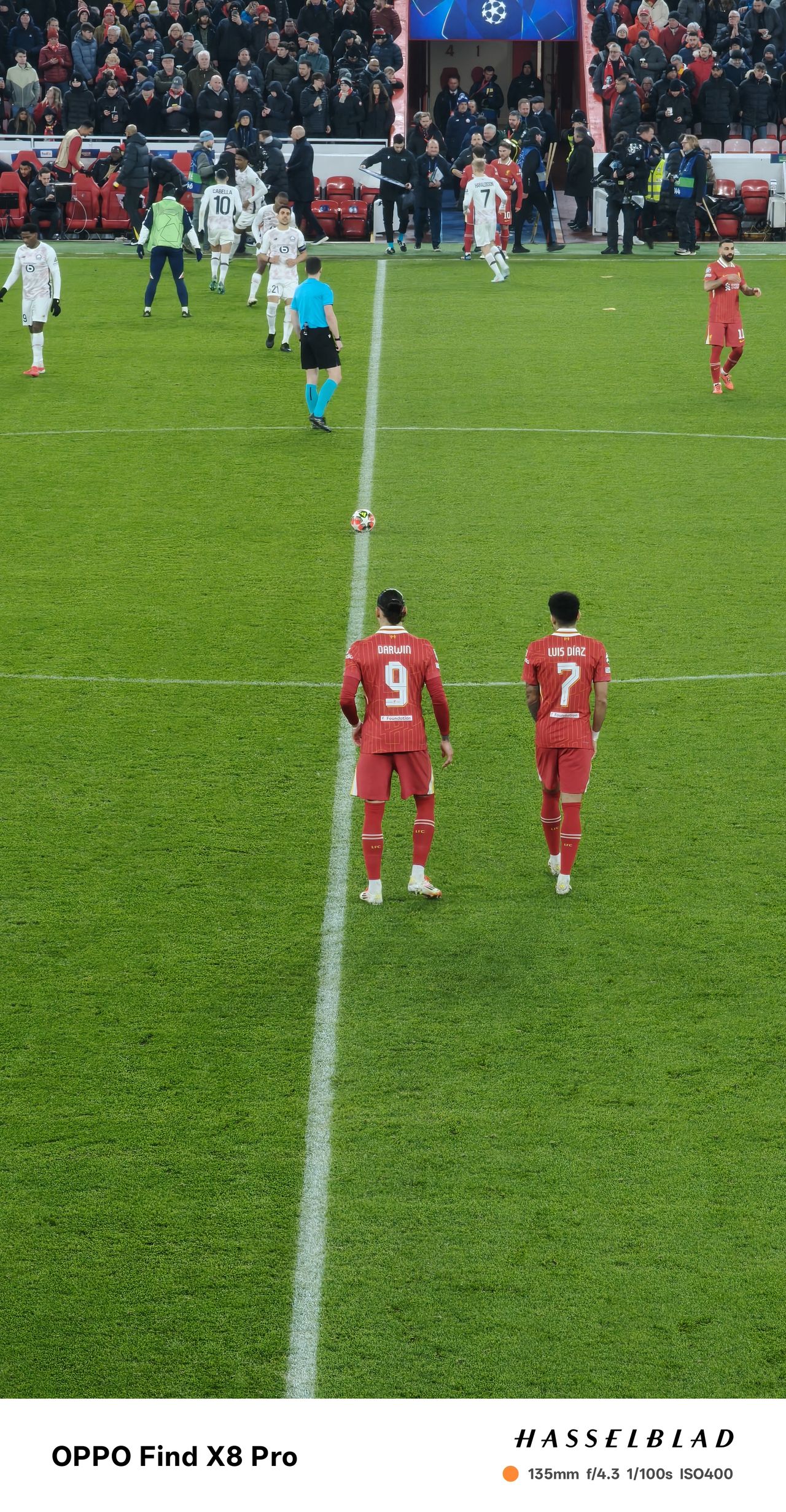 Images captured on the Oppo Find X8 Pro of the Liverpool v Lille match in the Champions League