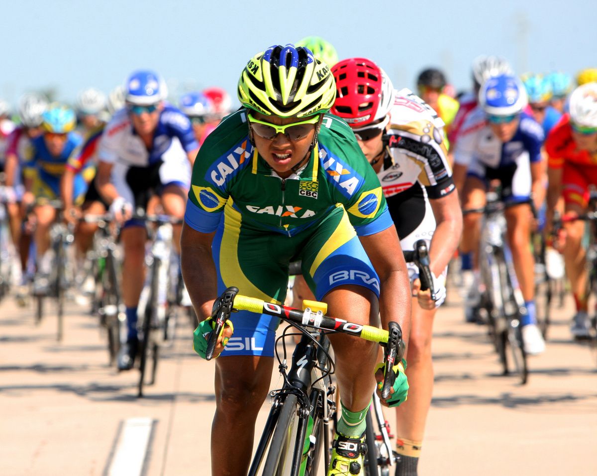 Clemilda Fernandez attacks