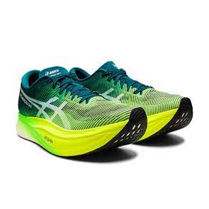 On Cloudboom Echo 3 review: On's race-day shoe keeps pace with