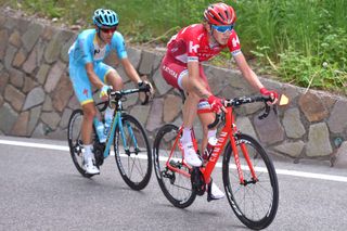 Tanel Kangert (Astana) marks Ilnur Zakarin (Katusha)