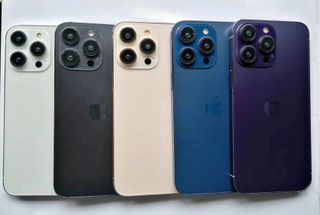 Alleged iPhone 14 dummy units