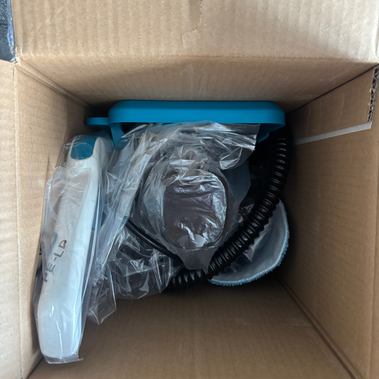 Russell Hobbs Multifunctional 12-in-1 Steam Mop unboxing