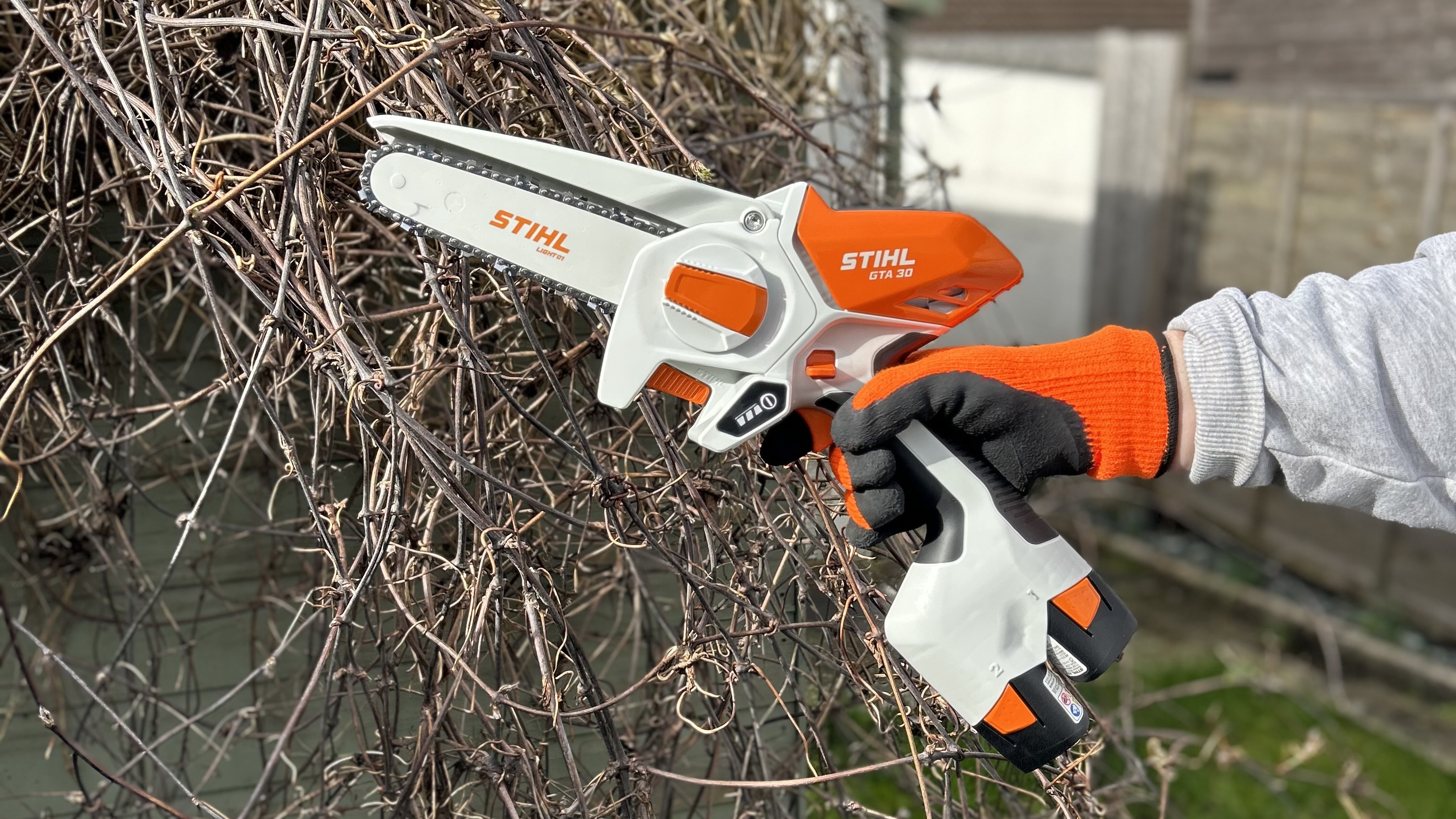 Stihl GTA 30 cordless garden pruner