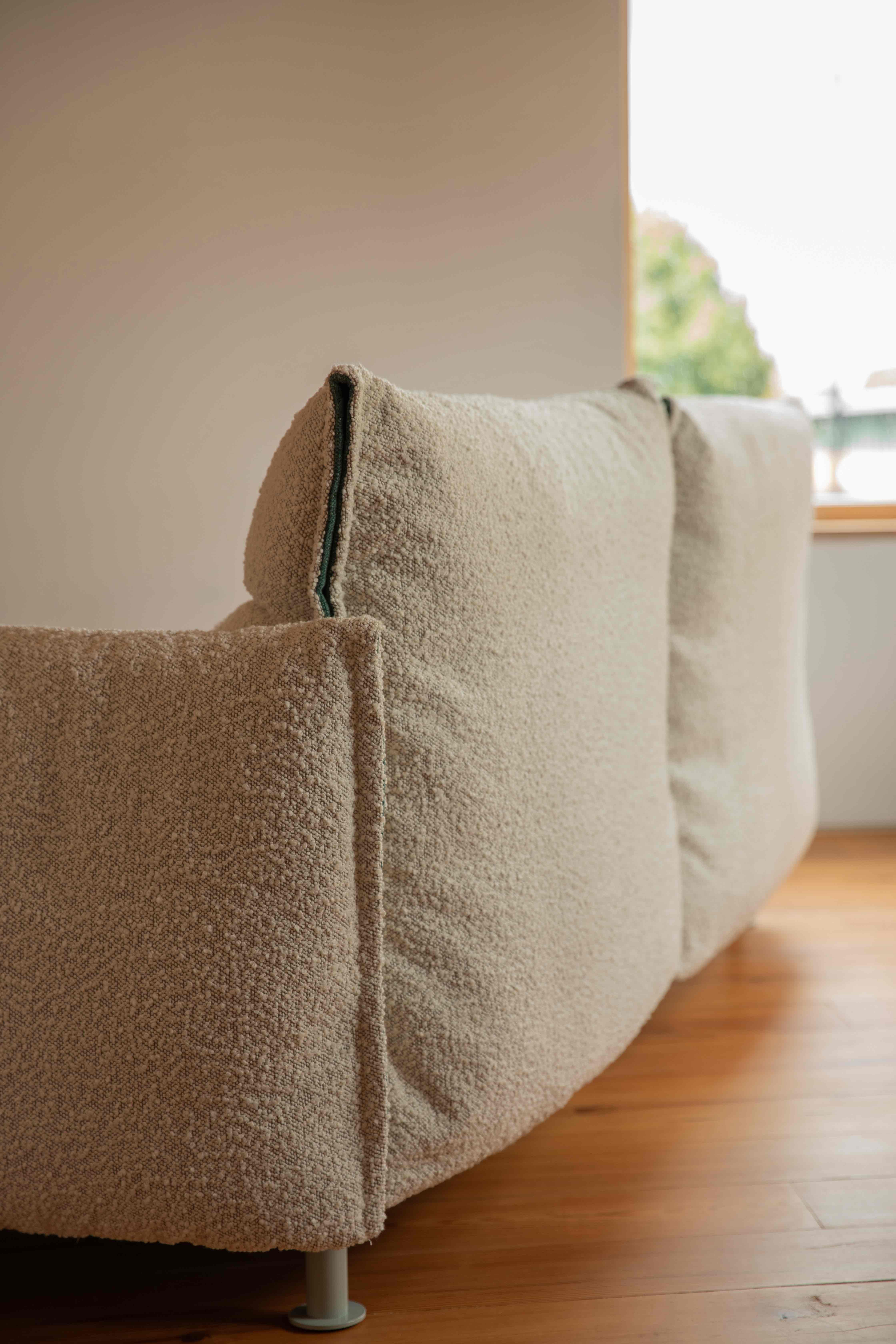 Cozmo Hug sofa by Pearson Lloyd, in home setting