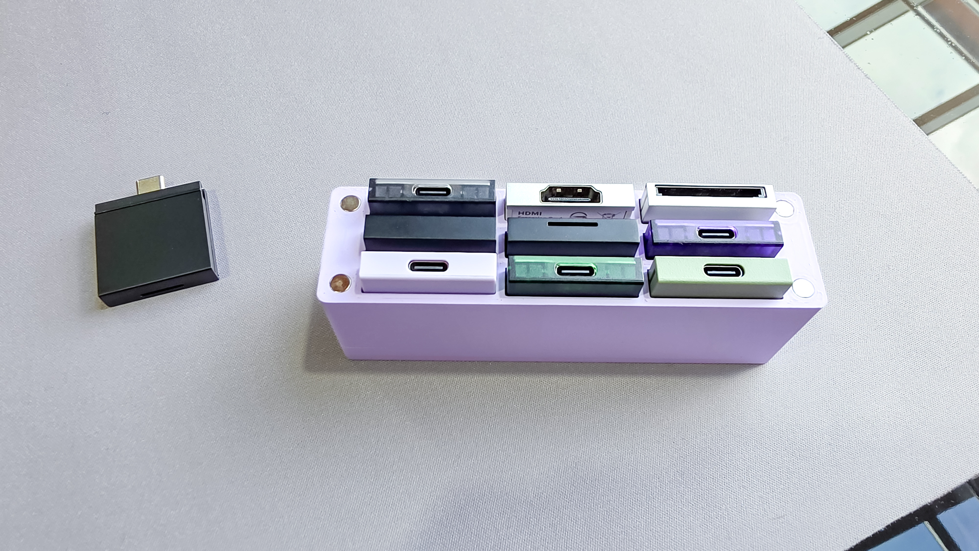 درگاه قابل تعویض Framework Laptop Pro 13