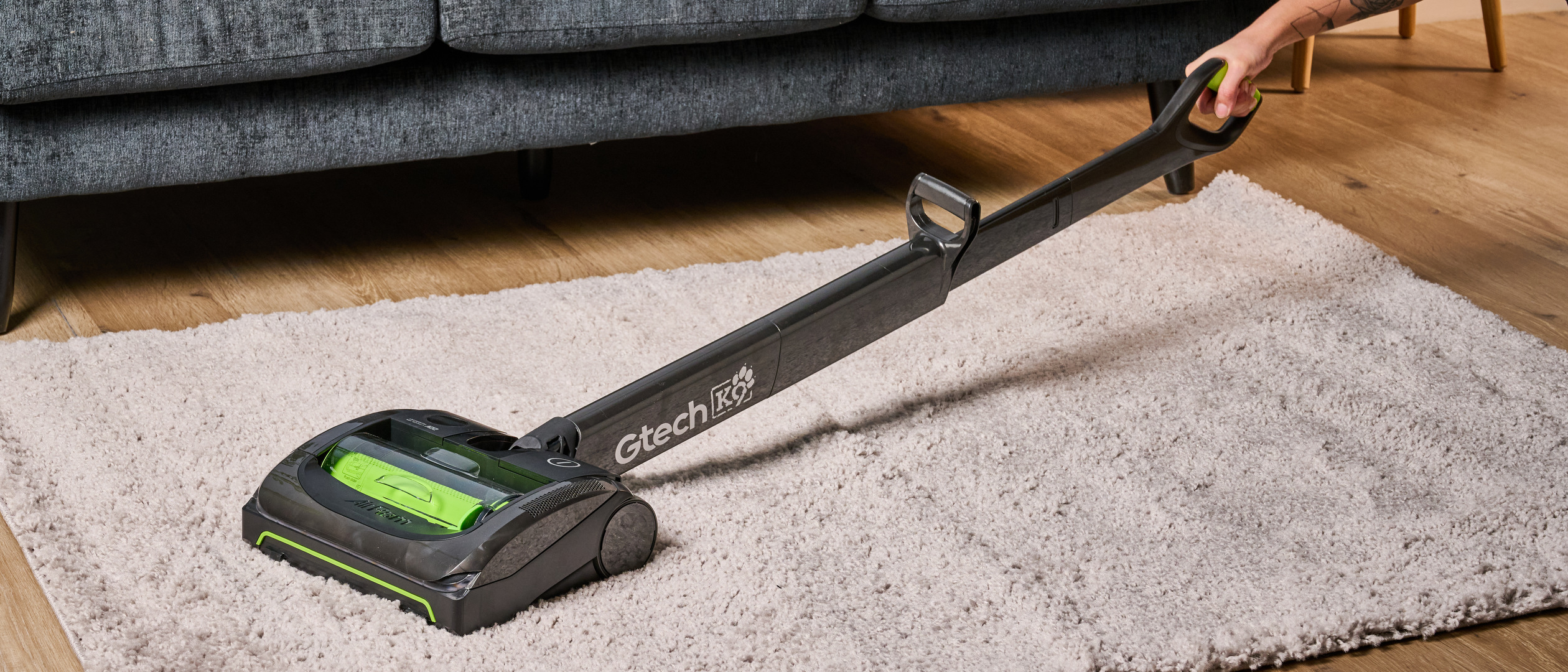 GTech AirRAM 2 K9 cleaning carpet