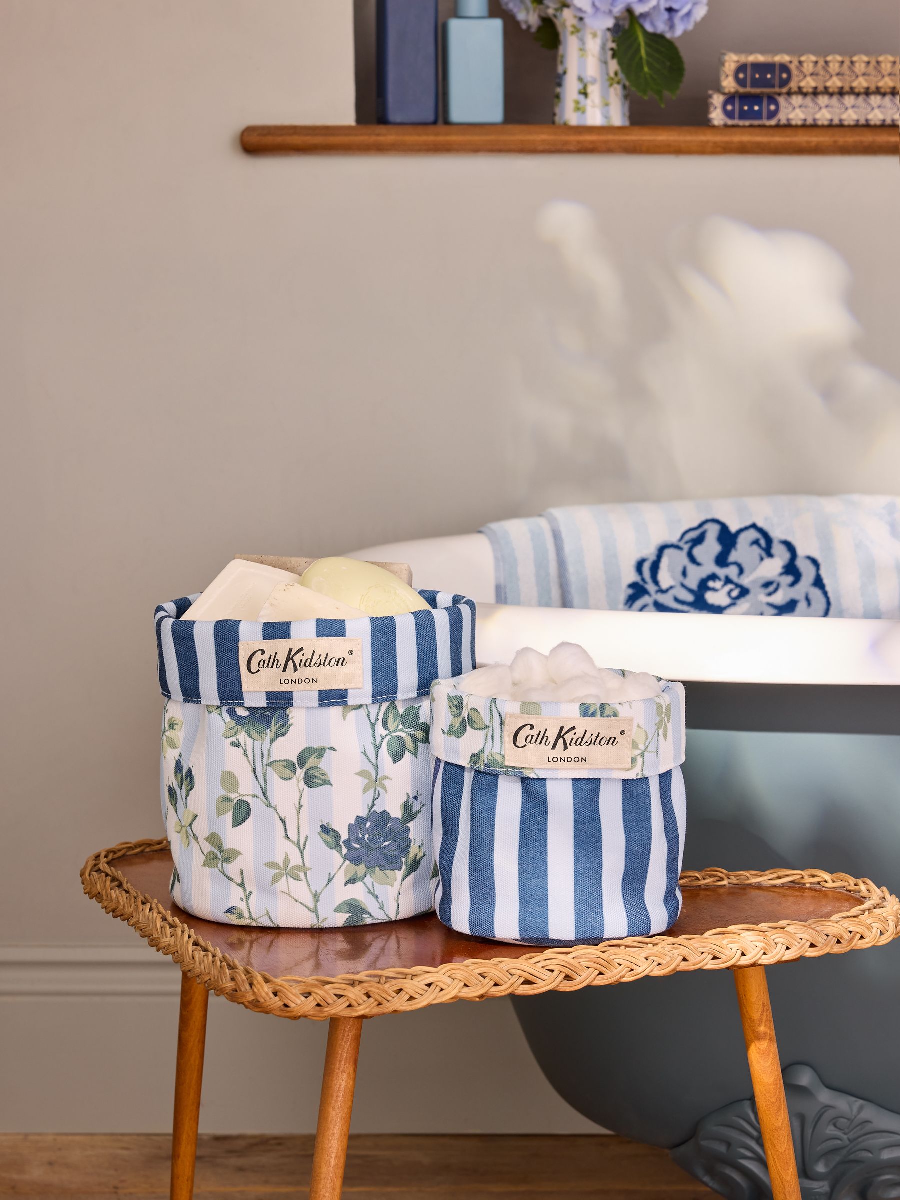 Cath Kidston Set of 2 Blue Climbing Rose Reversible Storage Bags - Size One