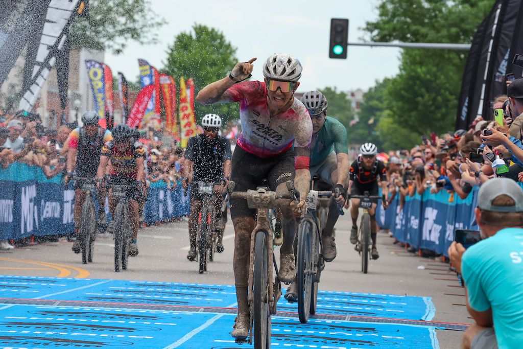 Keegan Swenson wins the pro men&#039;s 200 at Unbound Gravel in 2023