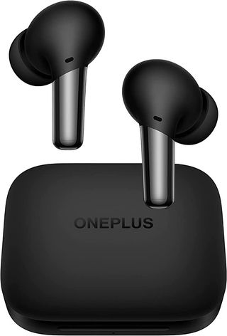OnePlus Buds Pro renders in the case