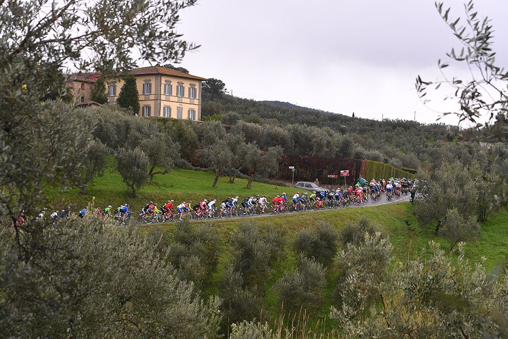 Scenery along the route of GP Industria &amp; Artigianato