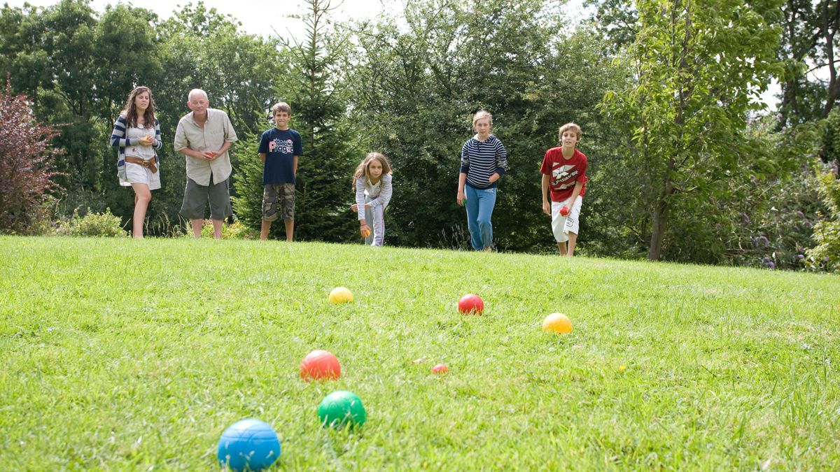 Best garden games 11 outdoor games for hours of family fun Gardeningetc