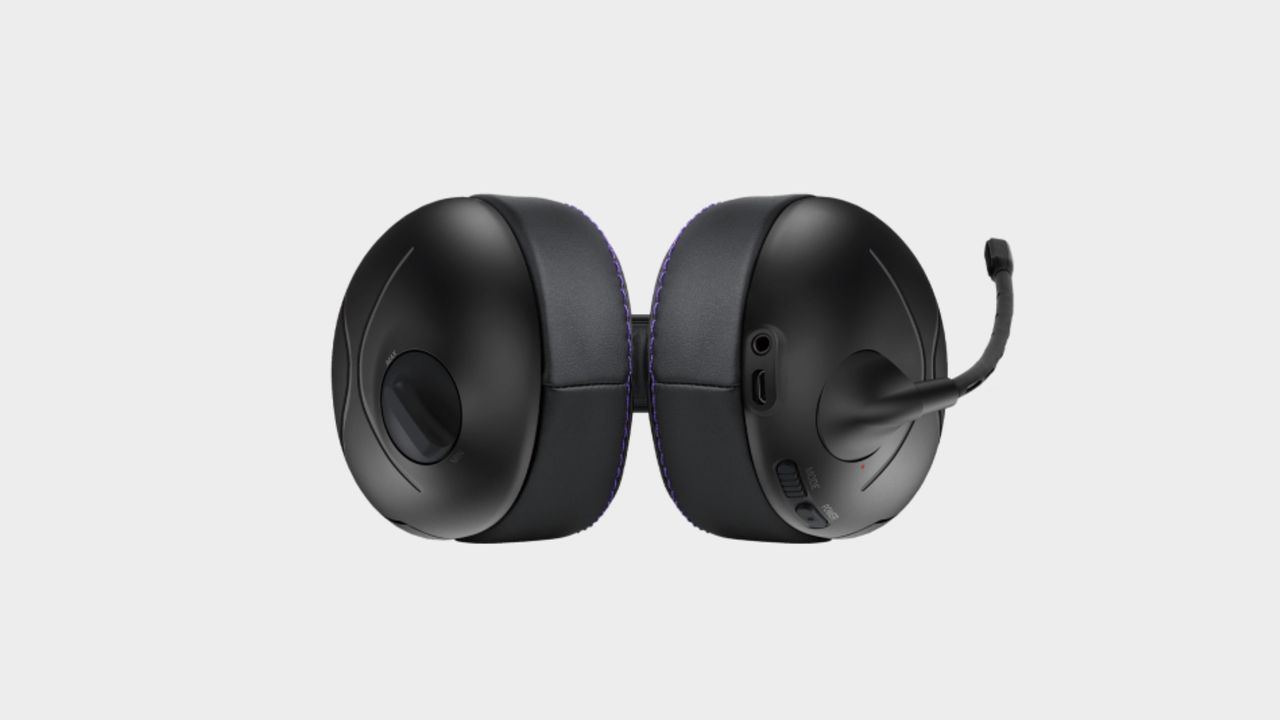 Victrix Gambit gaming headset