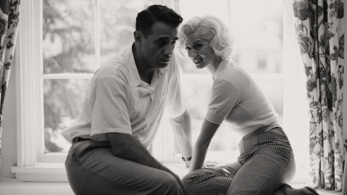 Bobby Cannavale and Ana de Armas in Blonde