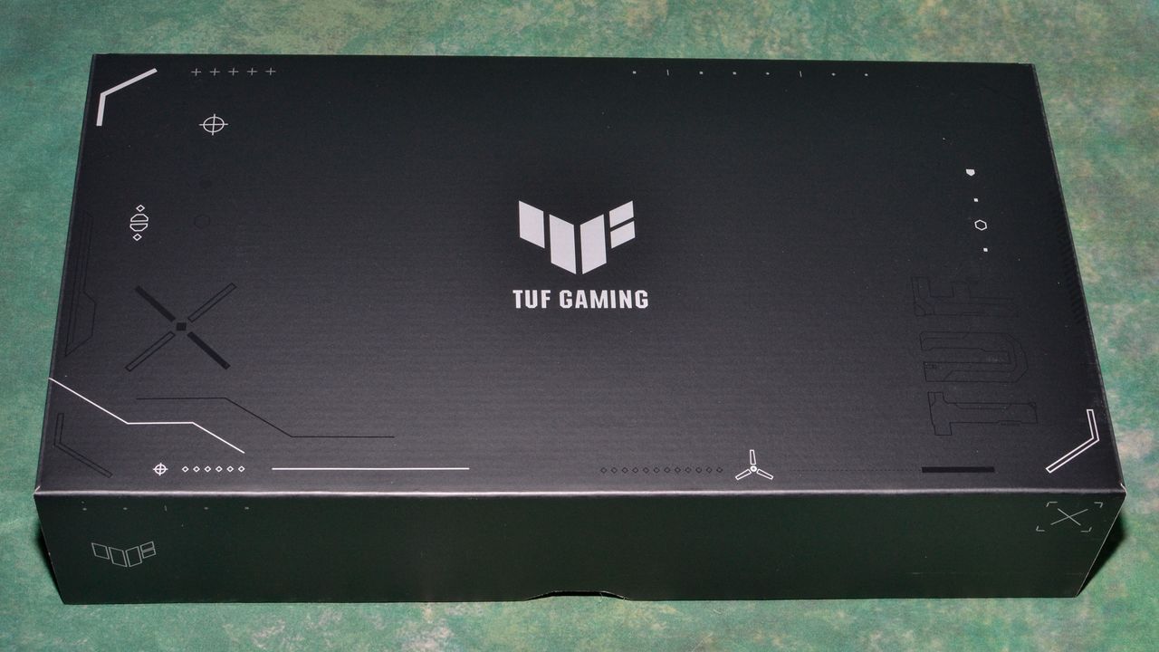 Asus RTX 4070 Ti Super TUF Gaming card photos and unboxing