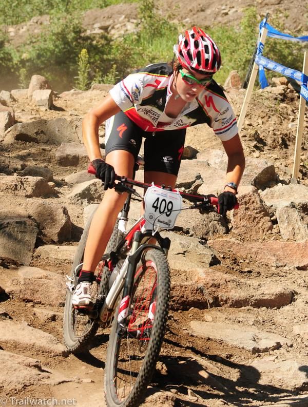 Aliciarose Pastore (Rocky Mountain Chocolate Factory) on a technical descent