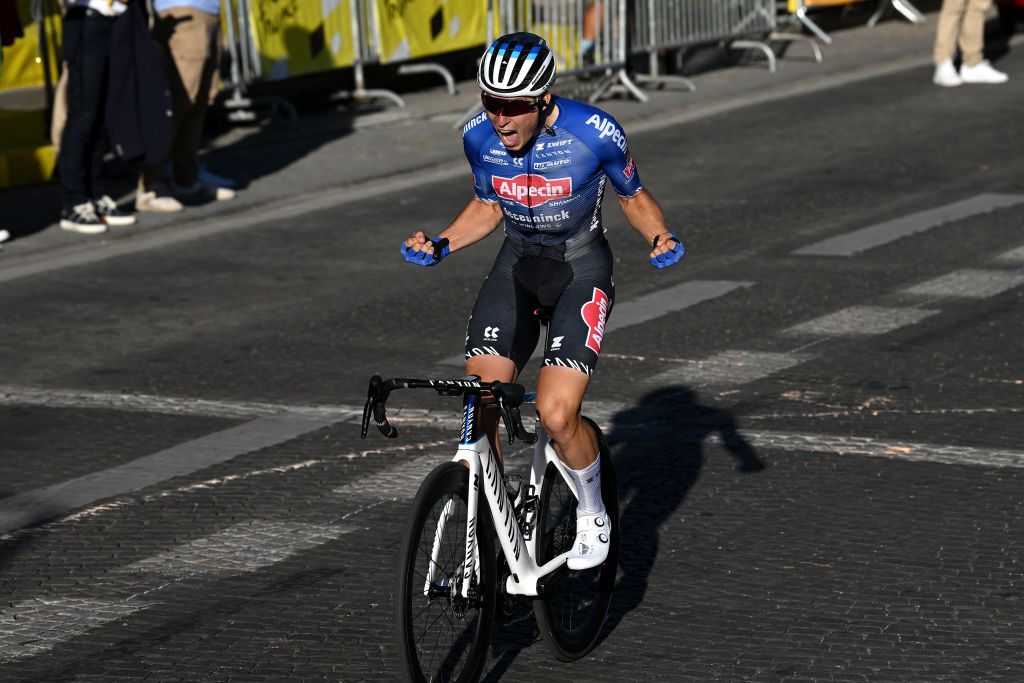 PARIS FRANCE JULY 24 Jasper Philipsen of Belgium and Team AlpecinFenix celebrates winning during the 109th Tour de France 2022 Stage 21 a 1156km stage from Paris La Dfense to Paris Champslyses TDF2022 WorldTour on July 24 2022 in Paris France Photo by Dario BelingheriGetty Images