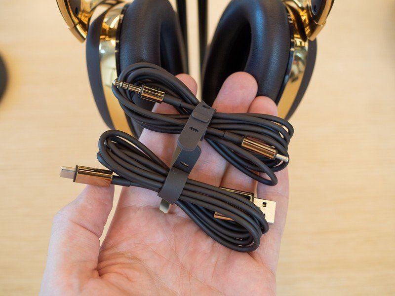 Montblanc Smart Headphones cables