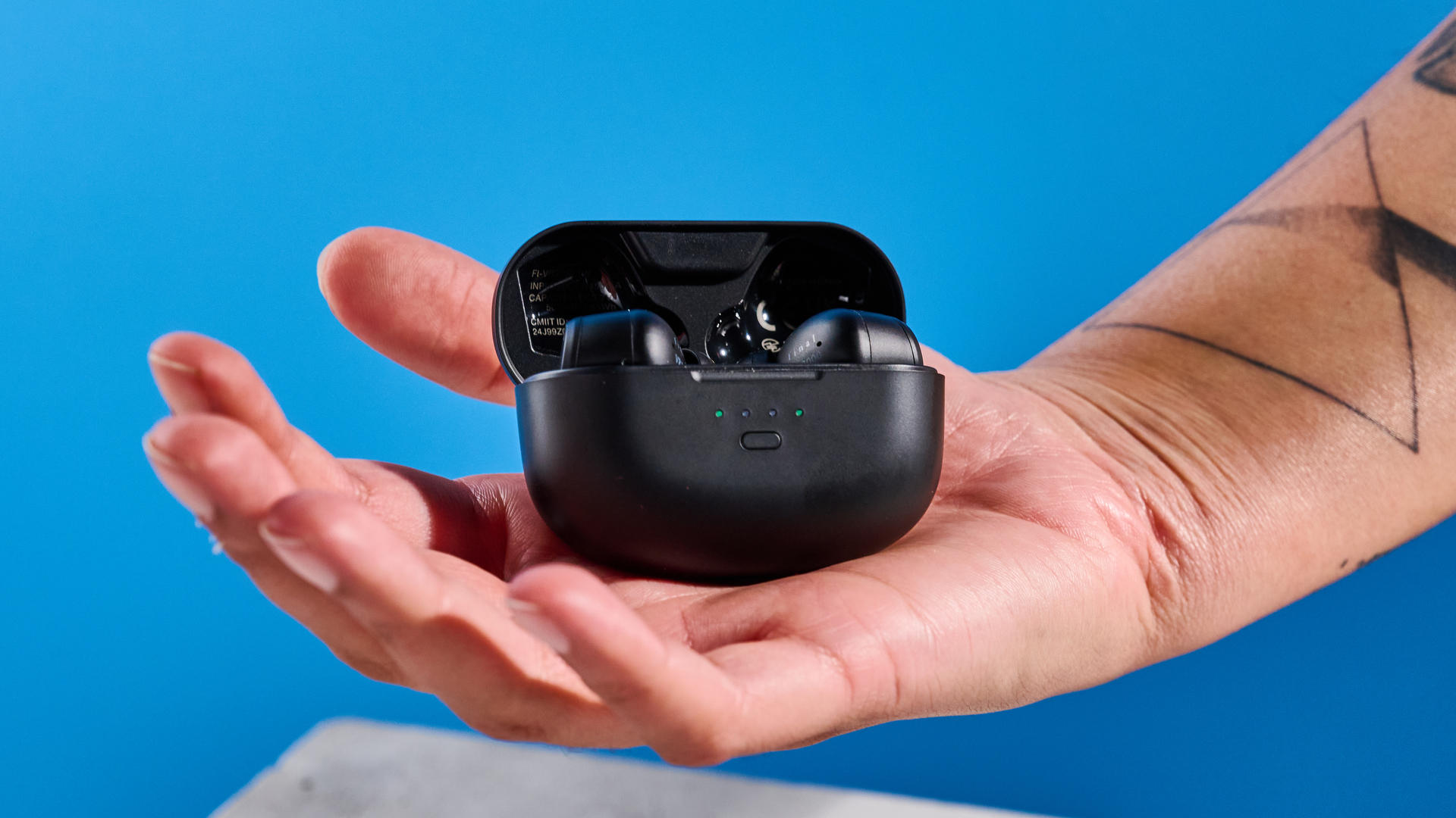 A pair of Final VR3000 Wireless gaming earbuds