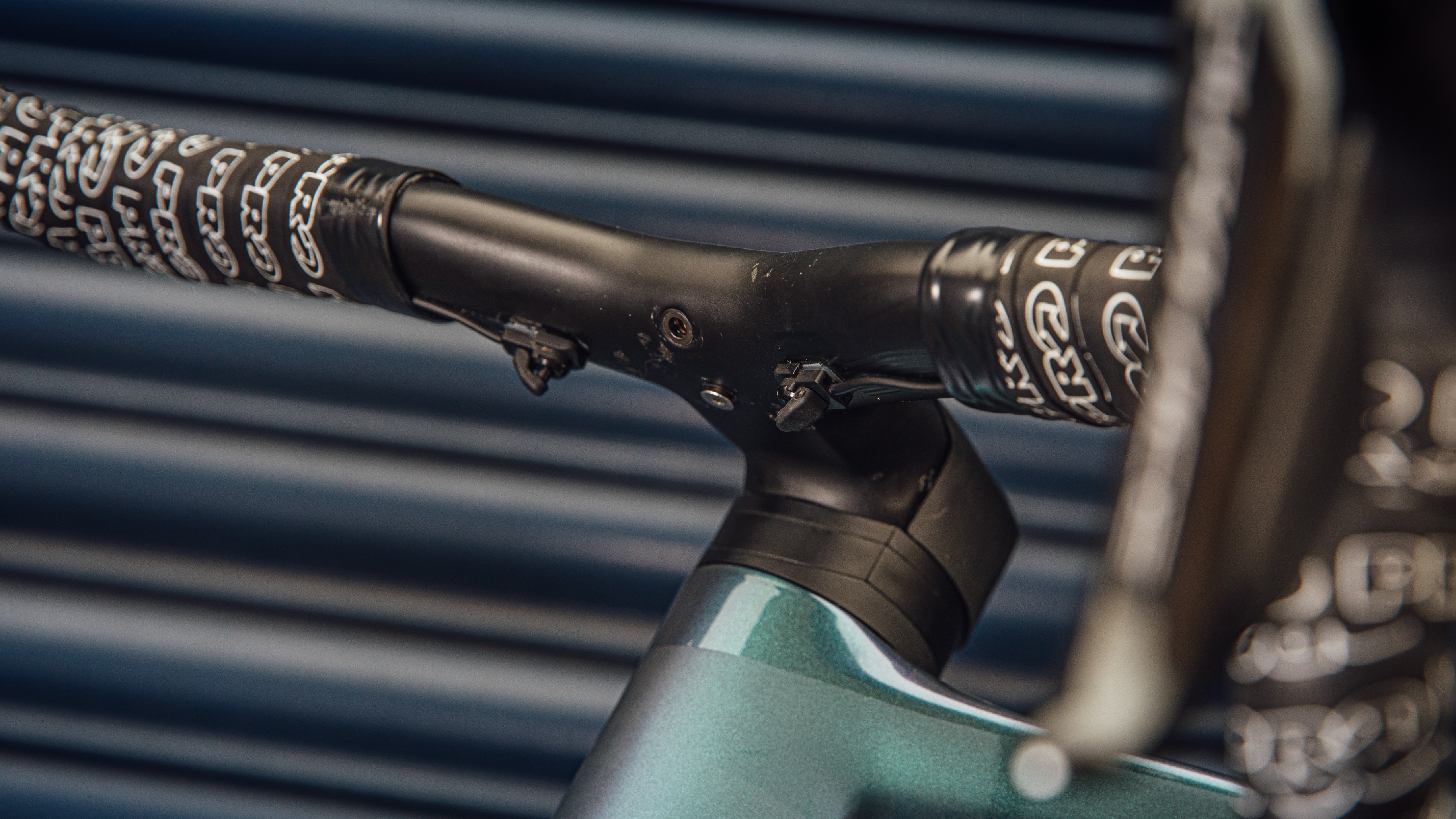 internal cable routing