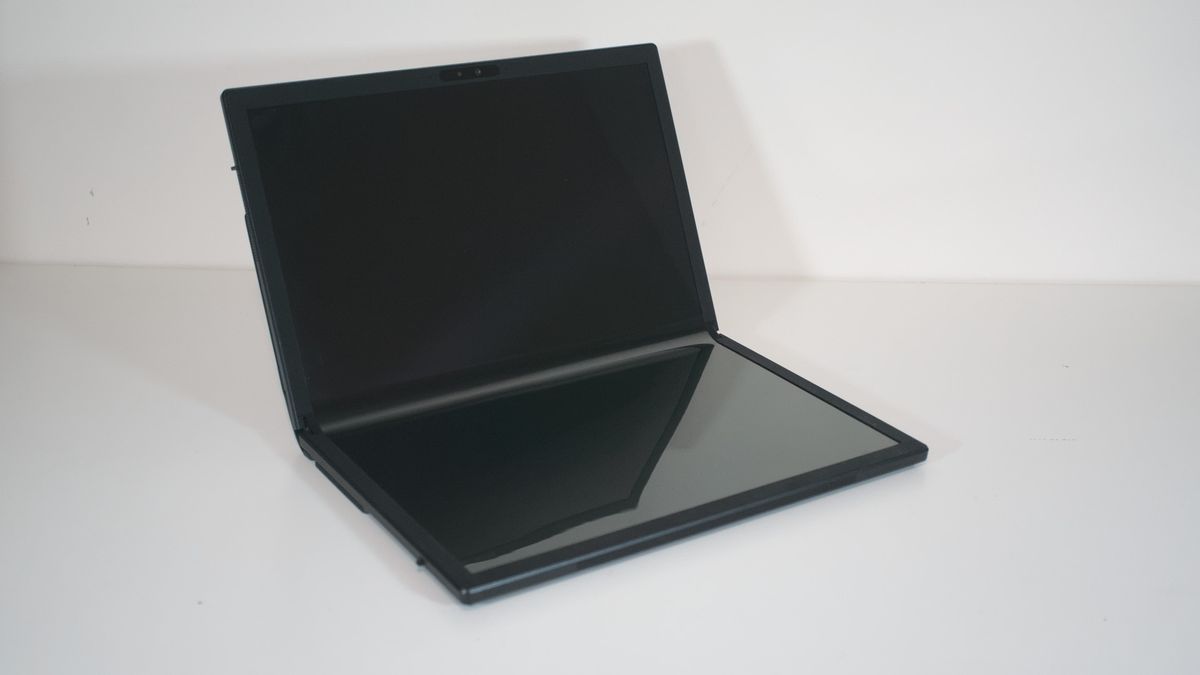 ASUS Zenbook 17 Fold (UX9702)