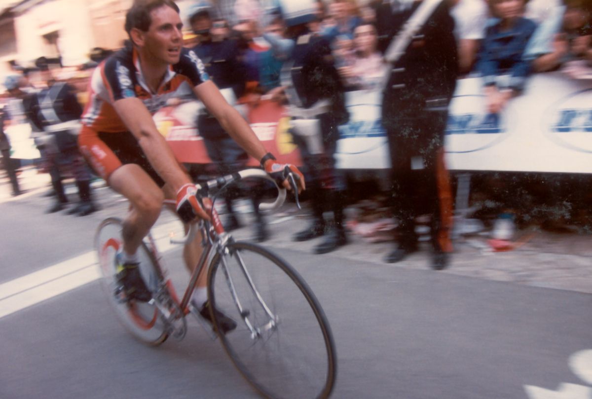 Tony Rominger places second in Urbino on the opening day of the 1988 Giro