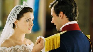 Anne Hathaway wedding dress Princess Diaries 2 ending