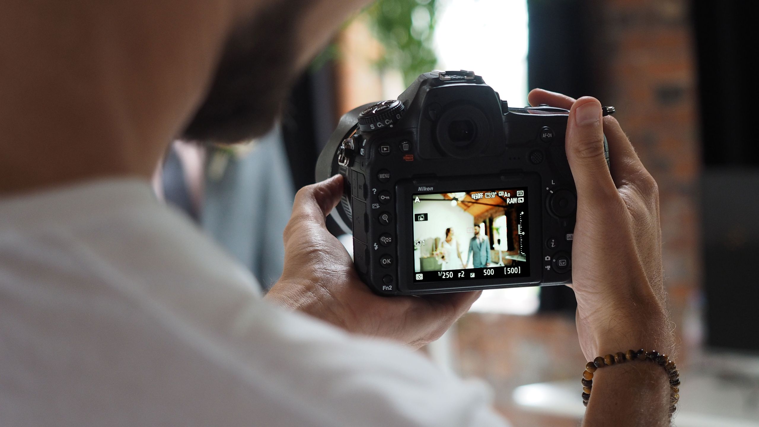 DSLR Camera Shipments Surge in March