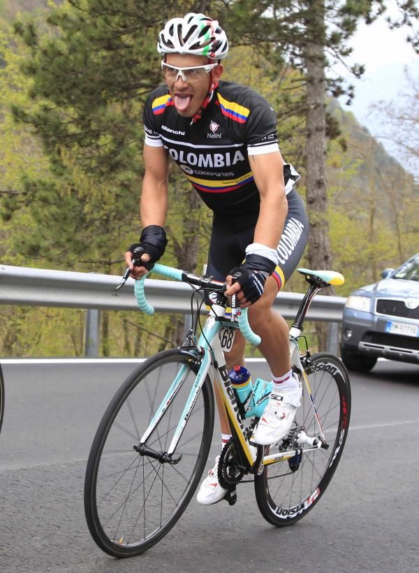 Juan Pablo Forero (Colombia-Coldeportes) off the front.