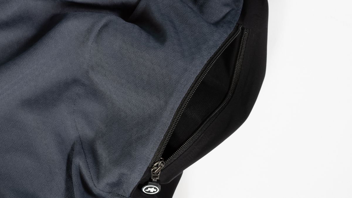 Assos Mille GTC C2 Short Sleeve jersey detail of pocket