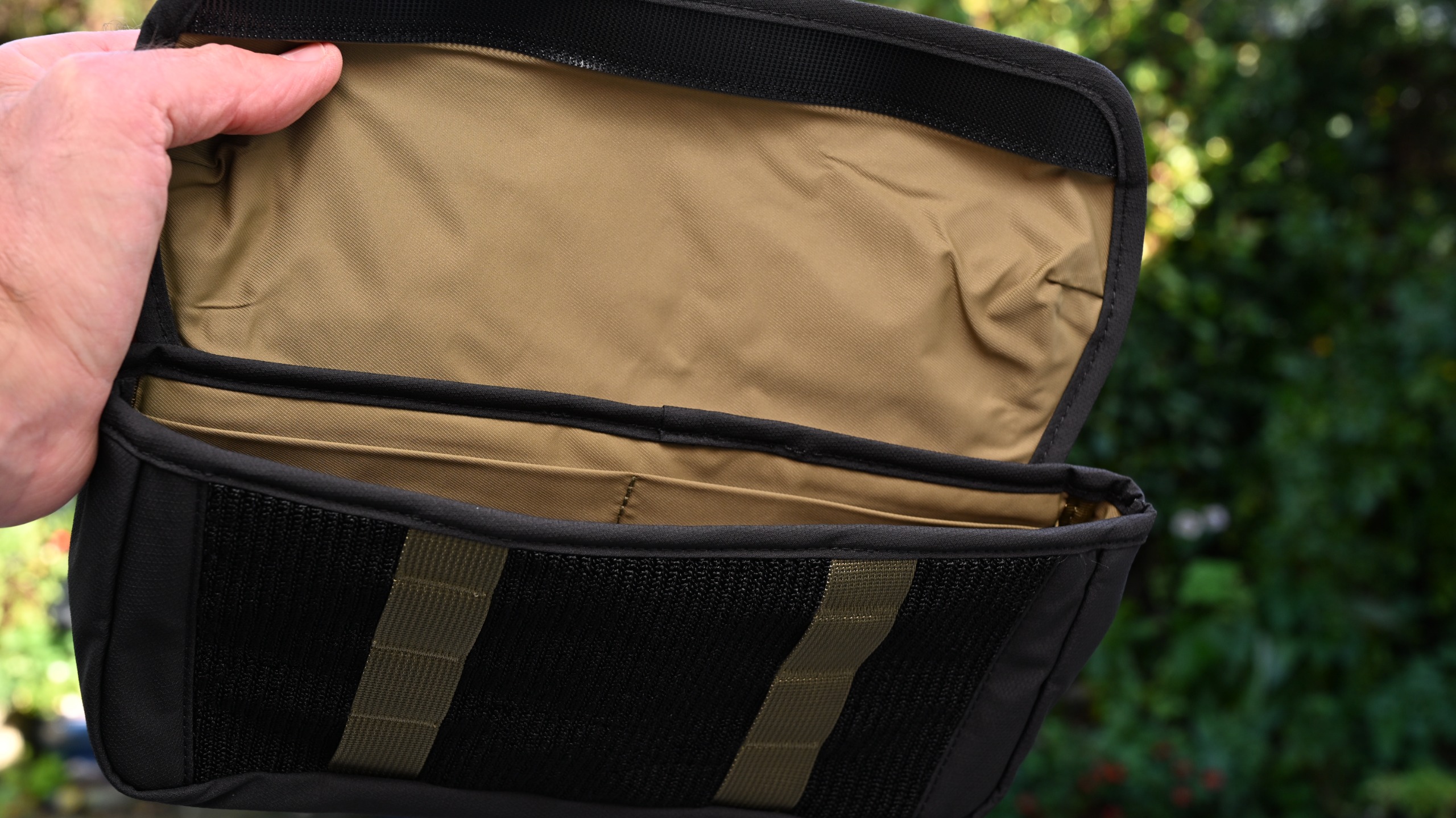 SmallRig Professional Outdoor Backpack 25L
