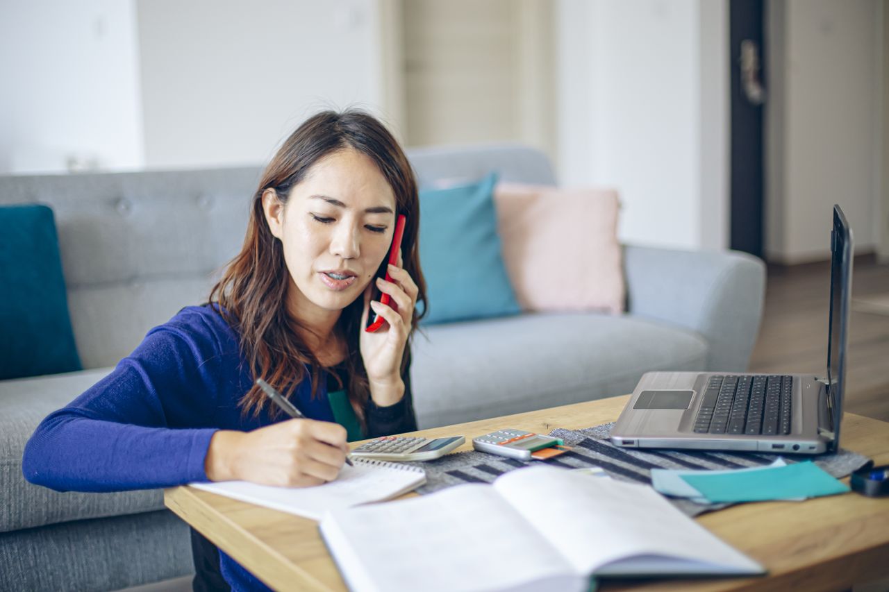 MoneyWireDaily — Can You Really Lower Your Bills Just By Asking? Here's What Happened When I Tried.