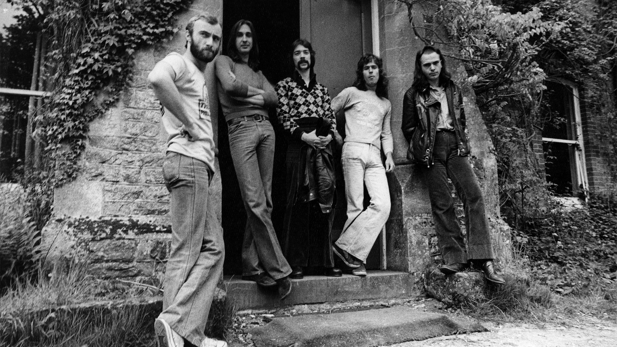 UNITED KINGDOM - JANUARY 01: Photo of GENESIS and Tony BANKS and Peter GABRIEL and Phil COLLINS and Steve HACKETT and Mike RUTHERFORD; L-R. Phil Collins, Mike Rutherford, Steve Hackett, Tony Banks, Peter Gabriel - posed, group shot