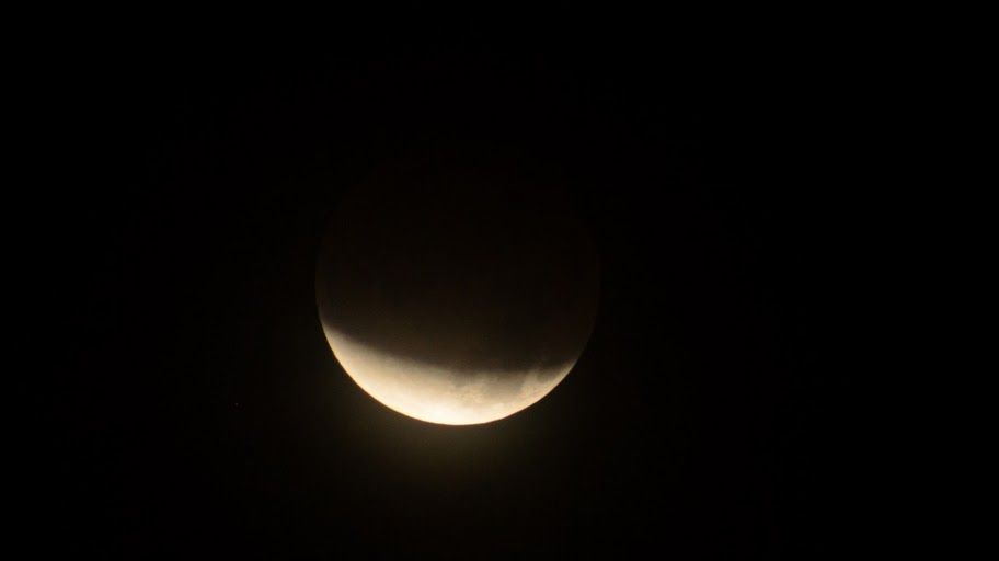 Photos: Total Lunar Eclipse of December 2011 - Part 2 | Space