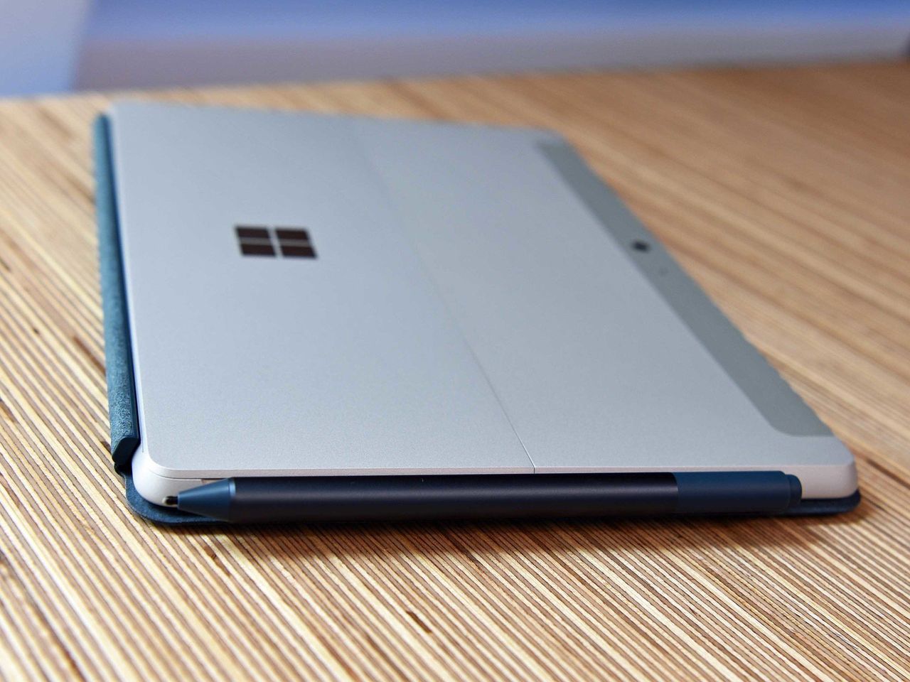 Microsoft Surface Go
