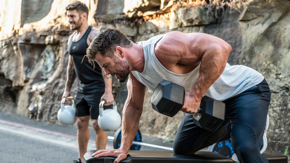 Chris Hemsworth's trainer: build muscle and burn fat with multi-muscle exercises