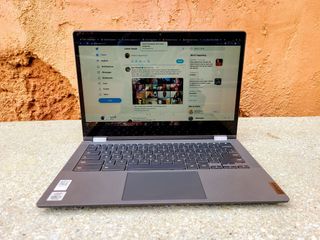 Lenovo Flex 5 Chromebook