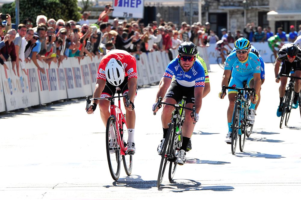 Mark Cavendish (Dimension Data) wins stage 2 at the Tour of croatia