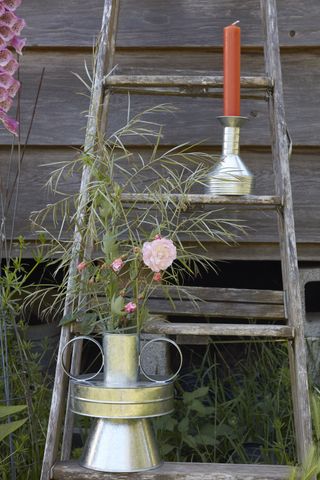 Tabletop by Lucy Stark and Fabien Cappello