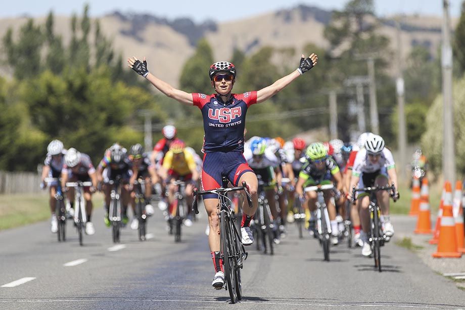 Lauren Hall takes the win with ease