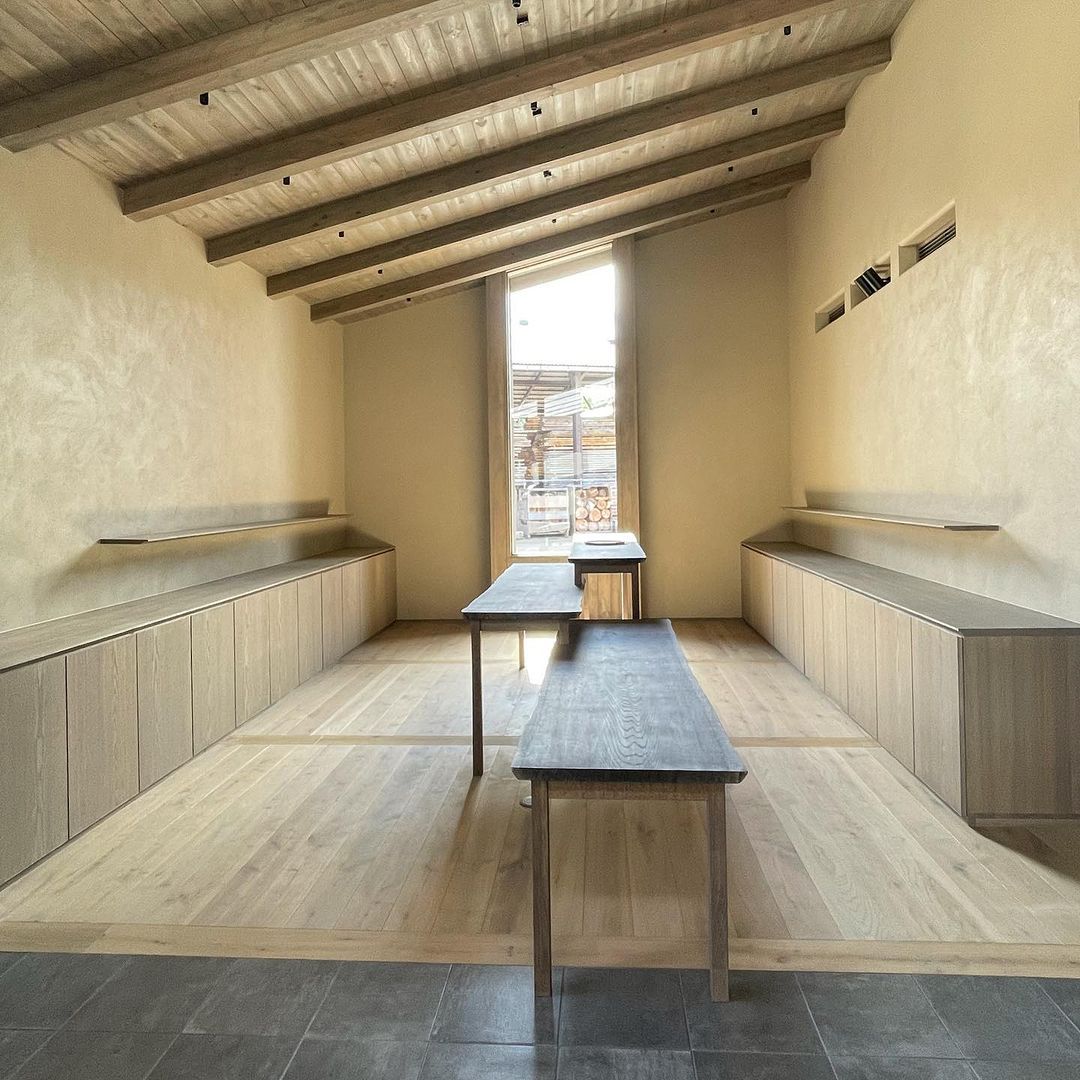 Aizawa Wood Works interior, pre-earthquake